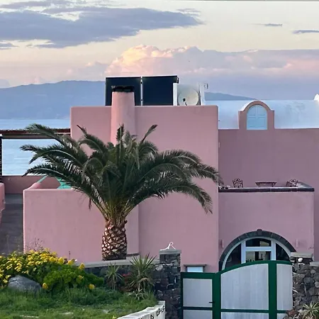 Christa's Oia